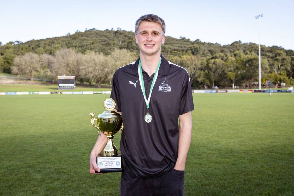 Hamish Sinnott, pictured after winning the 2023 Maskell Medal, will train with Geelong's VFL side during the pre-season. Picture by Sean McKenna
