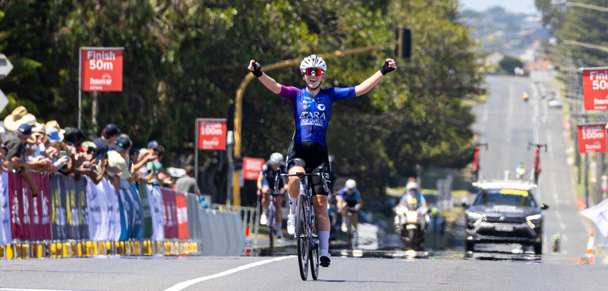 Lucie Stewart celebrates as she wins the 2024 Lochard Energy Warrnambool Women's Cycling Classic. Picture by Eddie Guerrero