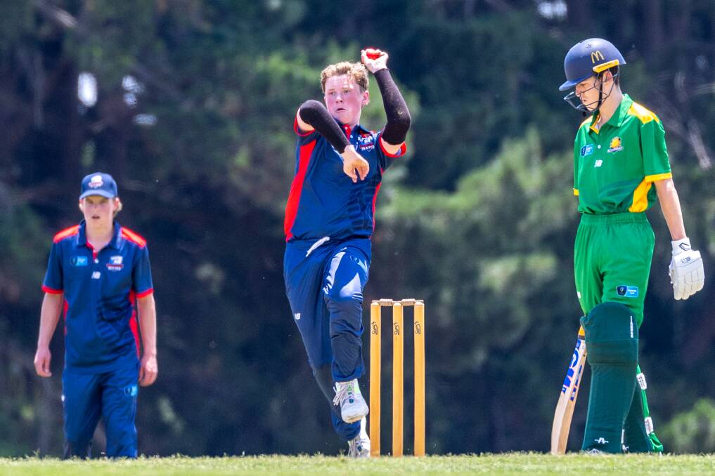 Allansford-Panmure recruit Charlie James bowling for the Western Waves under 16 side in December 2023. Picture by Eddie Guerrero