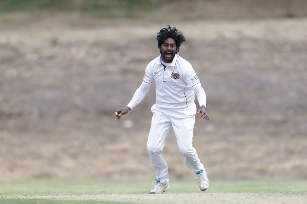 Fernando celebrates a wicket during the 2020-21 grand final win against Camperdown