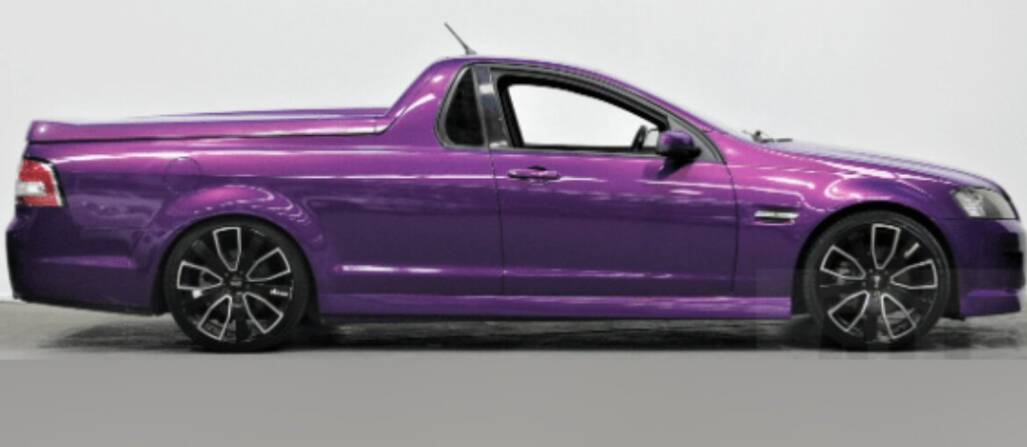 The men fled in a purple utility like this one.