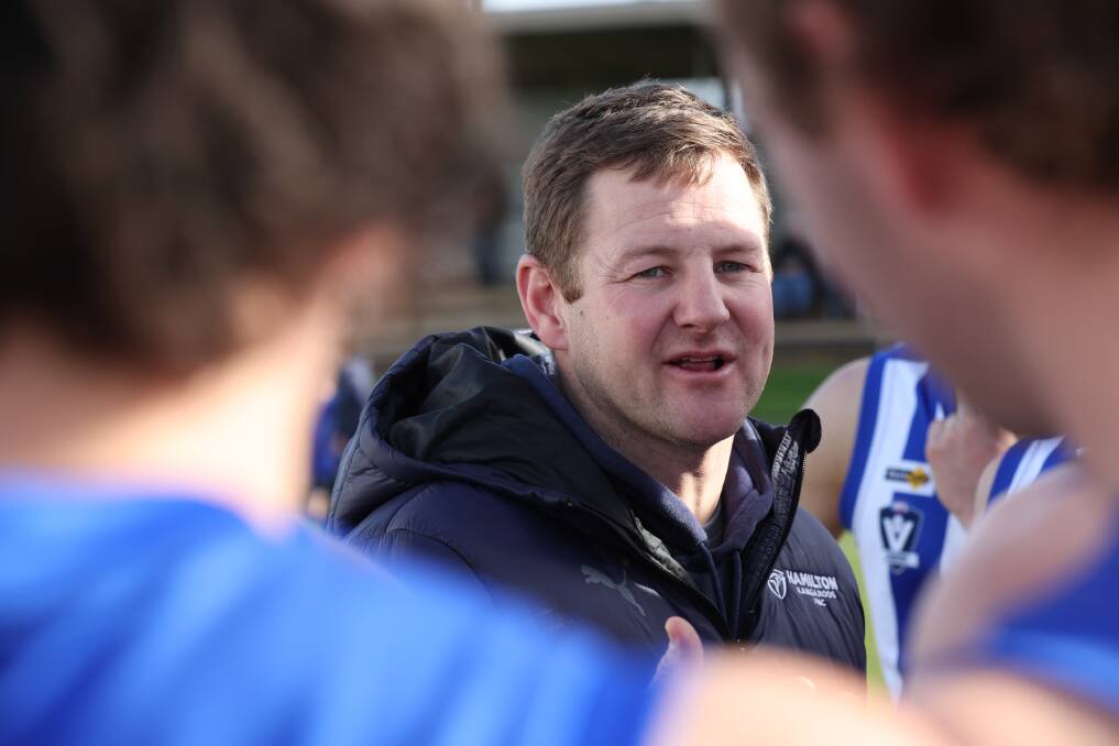 Hamish Waldron gives Hamilton Kangaroos' players instructions at quarter-time against South Warrnambool on Saturday. Picture by Sean McKenna 