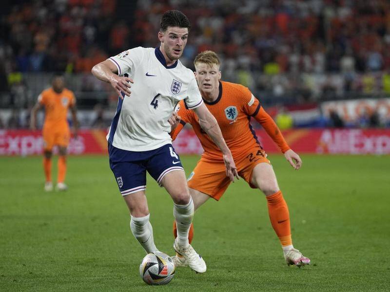 England's Declan Rice (front) can't wait to take on Spain in the final of the Euro 2024 tournament. (AP PHOTO)